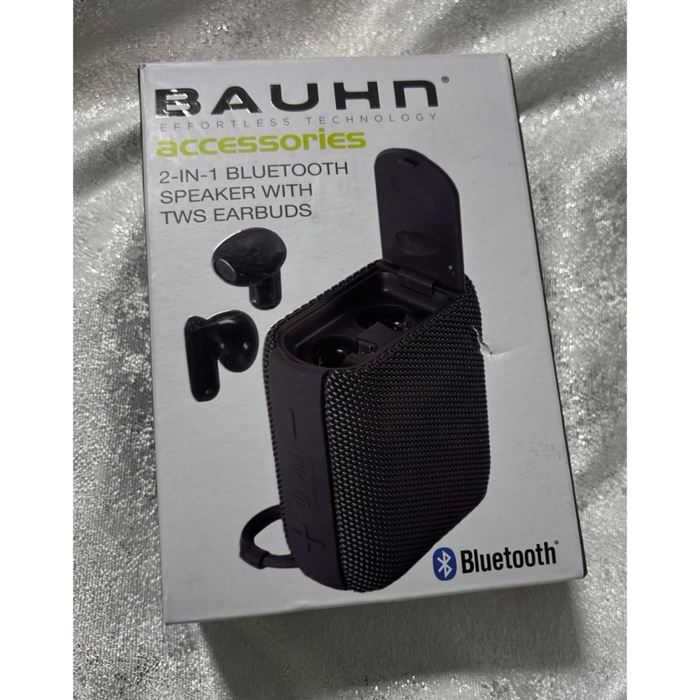 Bluetooth speaker with earbuds